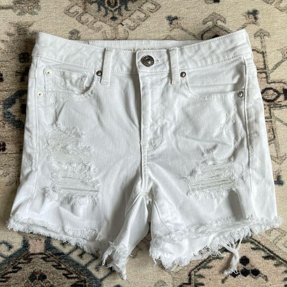 American Eagle white hi-rise shortie next level stretch jean shorts size 2 - Picture 1 of 8